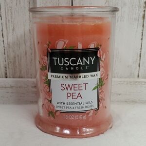 Tuscany Sweet Pea Scented Candle 18 oz.